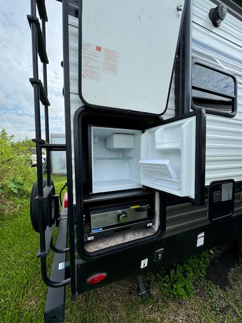 used Travel Trailers Palomino Puma for sale, in Plant City, FL Thumbnail 3