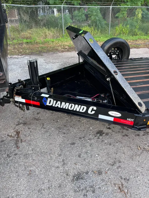 used Tilt Trailers Diamond C Trailers  for sale, in Tarpon Springs, FL Thumbnail 3