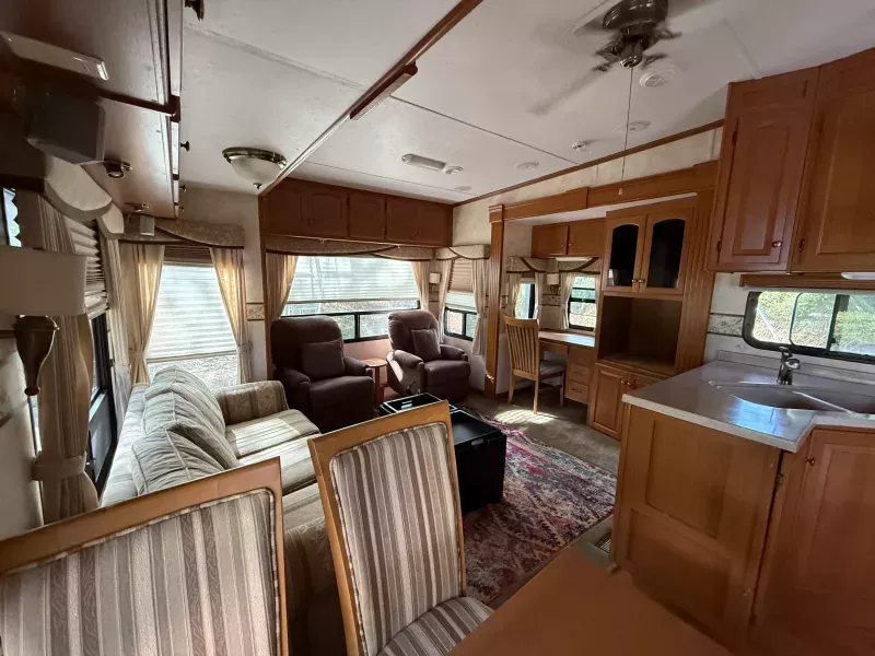 used Fifth Wheel Trailers Glendale Recreational Vehicles Other for sale, in Nipomo, CA Thumbnail 9