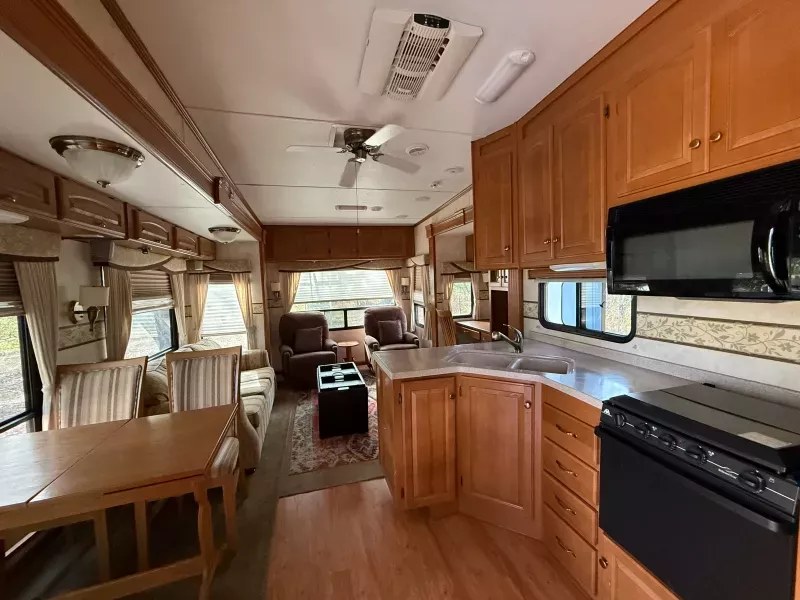 used Fifth Wheel Trailers Glendale Recreational Vehicles Other for sale, in Nipomo, CA Thumbnail 5