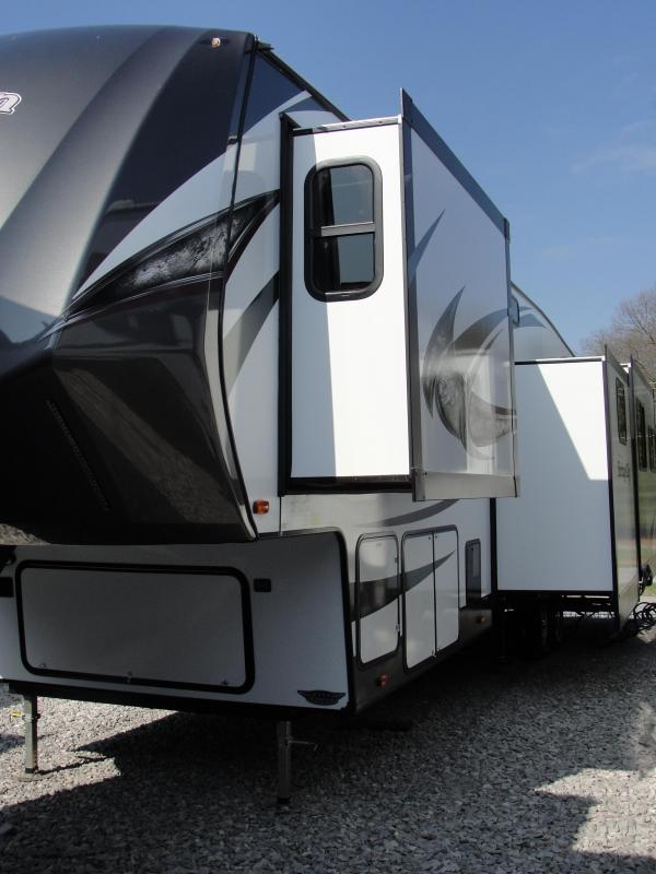 NEW 2018 Heritage Glen 370BL Travel Trailer NEW 2018 Heritage Glen 370BL Travel Trailer