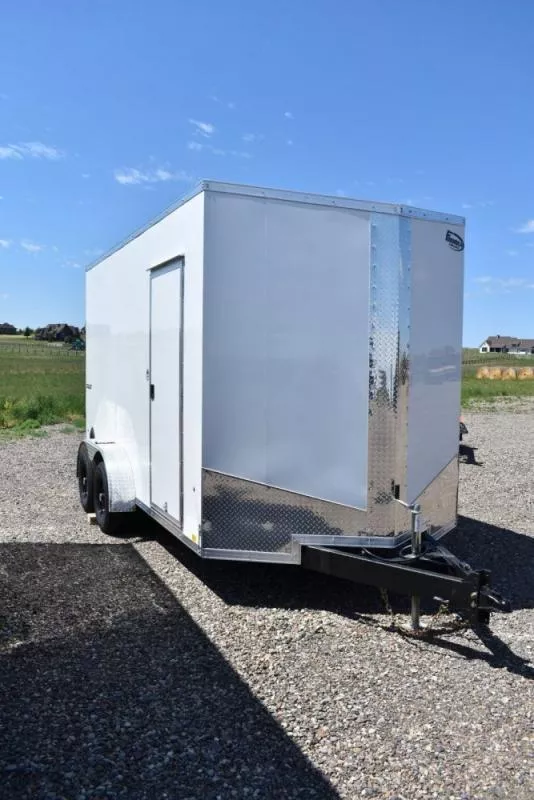 2025 Formula Trailers  Cargo / Enclosed Trailer