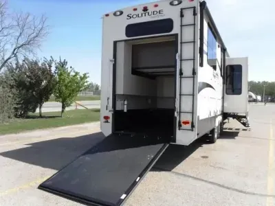 2017 Grand Design RV photo 9