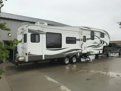 2013 Keystone Cougar CG331MKF13