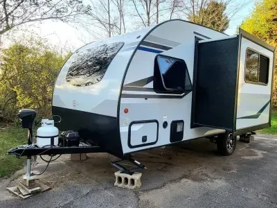 2022 Venture Sonic Lite SL169VUD