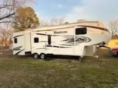 2010 Keystone Montana (Hickory Edition) 3150RL