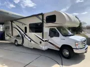 2017 Thor Motor Coach Four Winds 31E