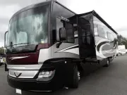 2017 Fleetwood Pace Arrow? LXE 38K