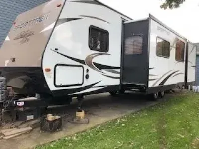2016 Venture SportTrek ST320VIK