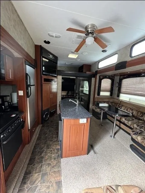 2009 Keystone RV photo 7