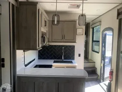 2021 Keystone RV photo 9