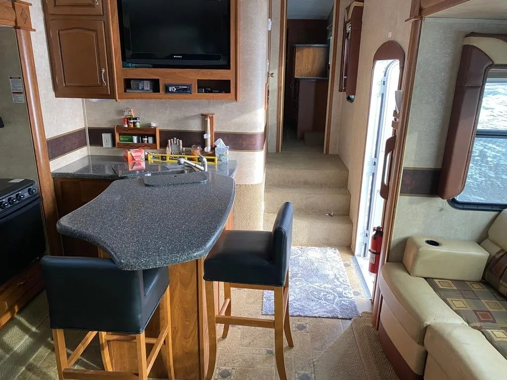 2010 Keystone RV photo 8