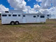 used Other Trailers Platinum Coach  for sale, in Omaha, NE Thumbnail 3