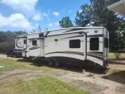 2017 Jayco North Point 377RLBH
