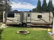 2018 Forest River Rockwood Signature Ultra Lite 8329SS