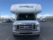 used Other Trailers Thor Motor Coach  for sale, in Omaha, NE Thumbnail 2