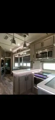 2021 Keystone RV photo 4
