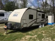 2015 Coachmen Freedom Express Ultra-Lite 246 RKS