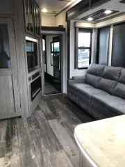 2021 Keystone RV photo 4