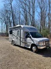 2014 Pleasure-Way Pursuit Class B RV