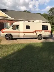 2004 Winnebago Rialta 22HD