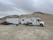 2004 Freightliner Toterhome w/ 2005 Pacemaker Stacker Trailer