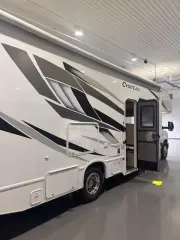 used Other Trailers Thor Motor Coach  for sale, in Omaha, NE Thumbnail 3