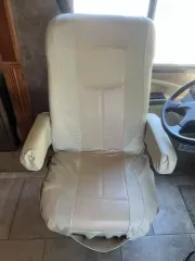used Other Trailers Tiffin Motorhomes  for sale, in Omaha, NE Thumbnail 2