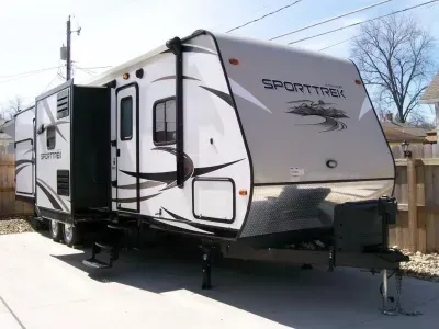 2016 Venture SportTrek ST320VIK