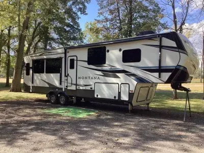 2021 Keystone Montana 3231CK Fifth Wheel