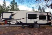 2016 Dutchmen Denali 335 RLX Fifth Wheel