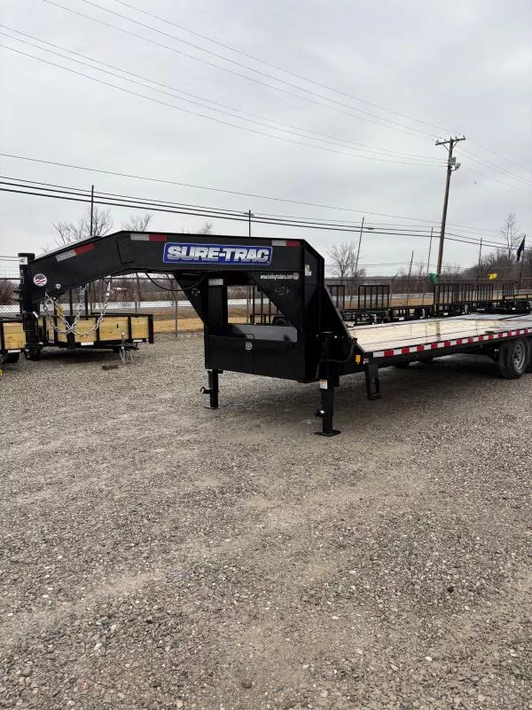 2025 Sure-Trac 8.5x20+5 Heavy Duty Low Profile Gooseneck Beavertail Deckover Trailer 15K