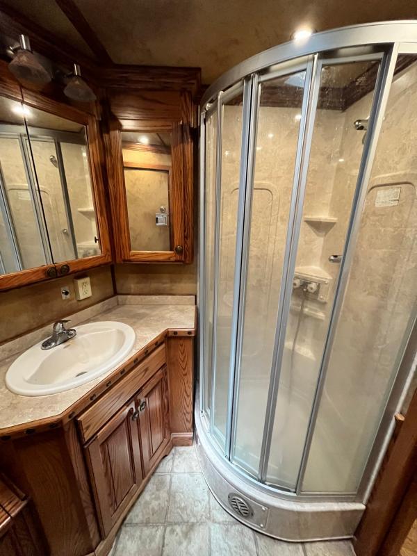 used Horse Trailers Bloomer  for sale, in Mount Pleasant, TX Thumbnail 4