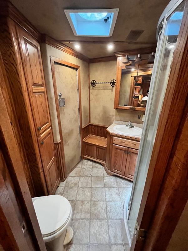 used Horse Trailers Bloomer  for sale, in Mount Pleasant, TX Thumbnail 6