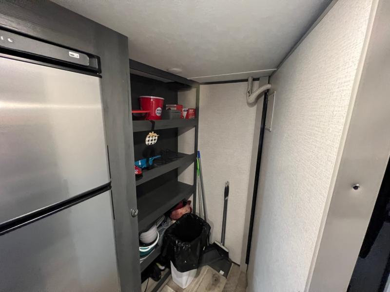 used Travel Trailers Aspen Trail Aspen Trail for sale, in Mount Pleasant, TX Thumbnail 9