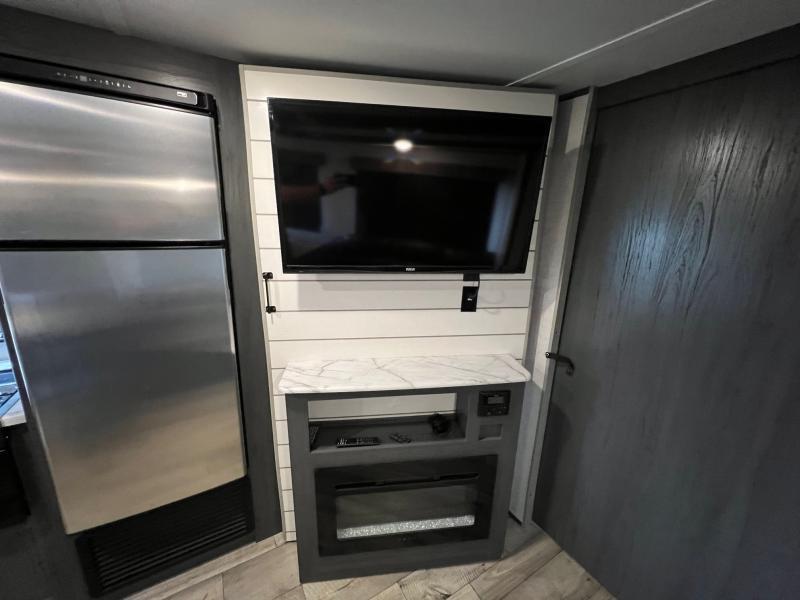 used Travel Trailers Aspen Trail Aspen Trail for sale, in Mount Pleasant, TX Thumbnail 10