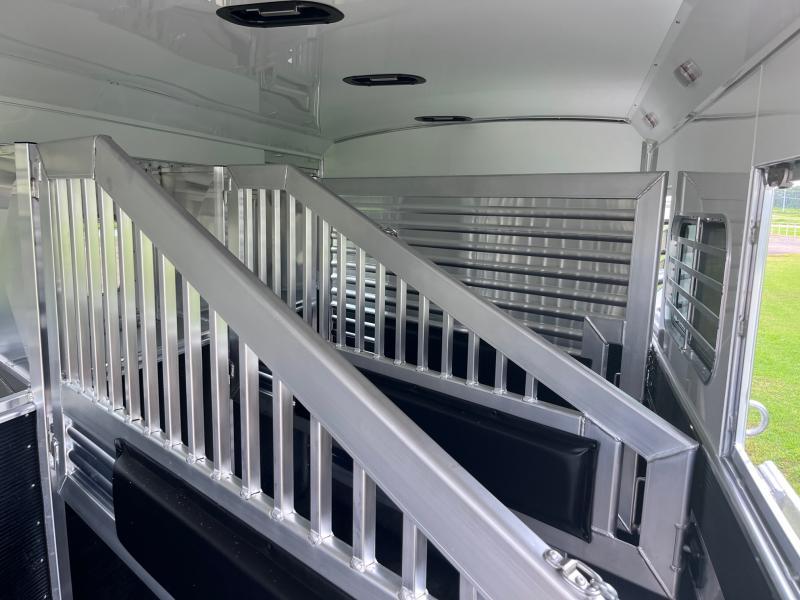 new Horse Trailers Elite Trailers  for sale, in Mount Pleasant, TX Thumbnail 11