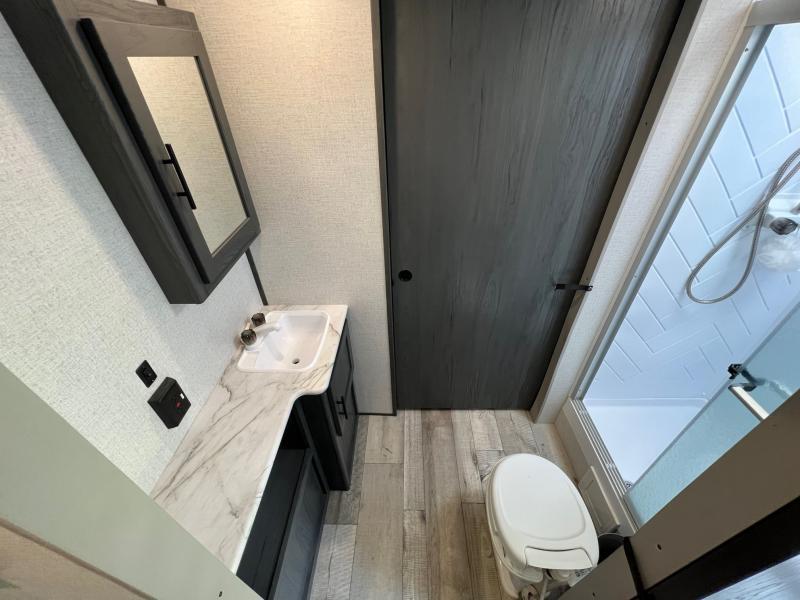 used Travel Trailers Aspen Trail Aspen Trail for sale, in Mount Pleasant, TX Thumbnail 12