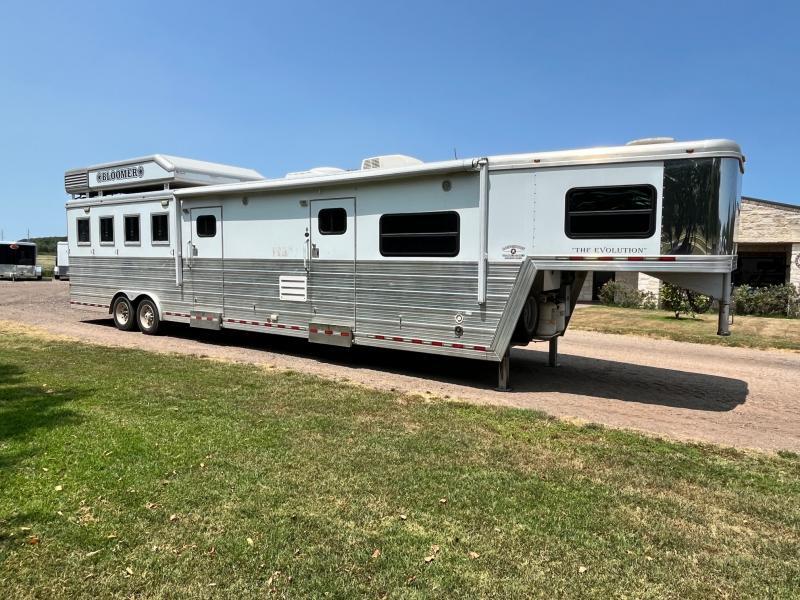 used Horse Trailers Bloomer  for sale, in Mount Pleasant, TX Thumbnail 12
