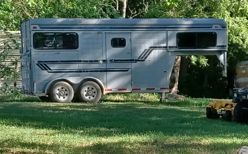 1993 Sundowner Trailers Gooseneck horse trailer Horse & Livestock