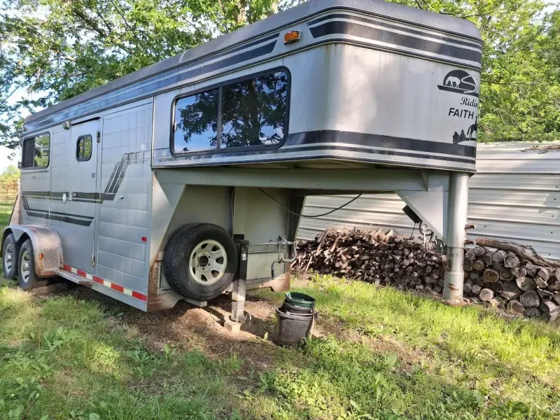 used Horse Trailers Sundowner Trailers  for sale, in Paola, KS Thumbnail 2