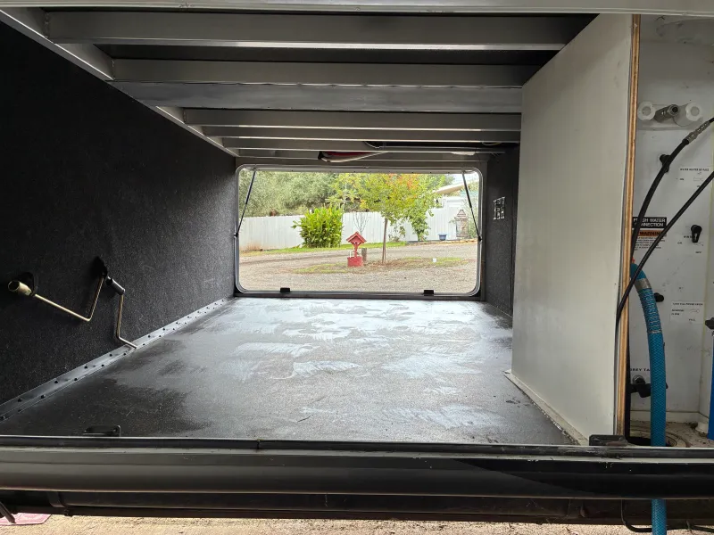 used Fifth Wheel Trailers Keystone RV Montana Big Sky for sale, in Alpine, CA Thumbnail 4