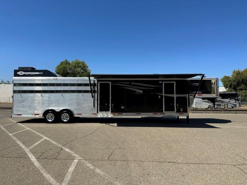 2020 Lakota Livestock LE81611 Combo Trailer Stock Trailers For Sale Classifieds for Horse