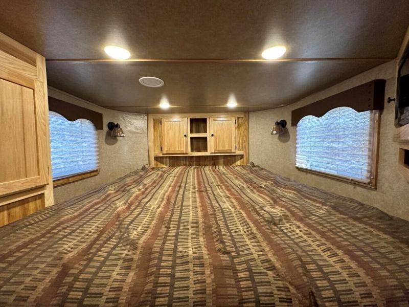 2020 Lakota Livestock LE81611 Combo Trailer Stock Trailers For Sale Classifieds for Horse