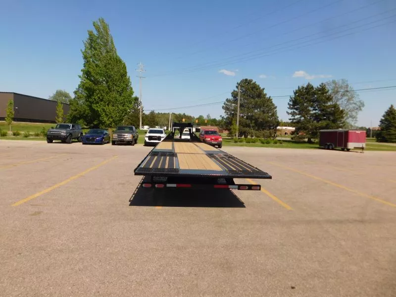 new Equipment / Flatbed Trailers Diamond C Trailers  for sale, in Zeeland, MI Thumbnail 3
