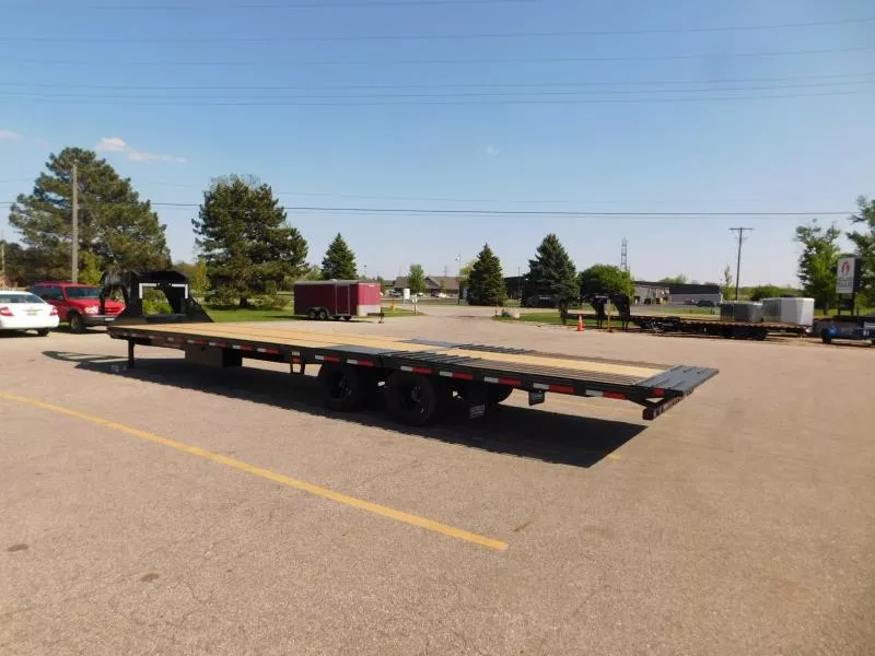 new Equipment / Flatbed Trailers Diamond C Trailers  for sale, in Zeeland, MI Thumbnail 2