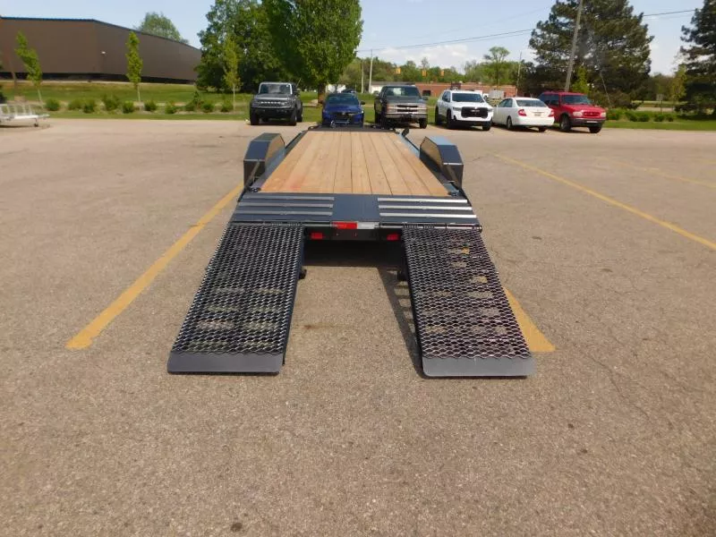 new Equipment / Flatbed Trailers Diamond C Trailers  for sale, in Zeeland, MI Thumbnail 10