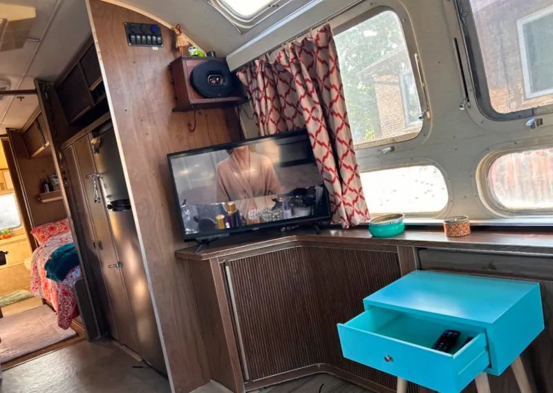 used Travel Trailers Airstream Sovereign for sale, in Denver, CO Thumbnail 3