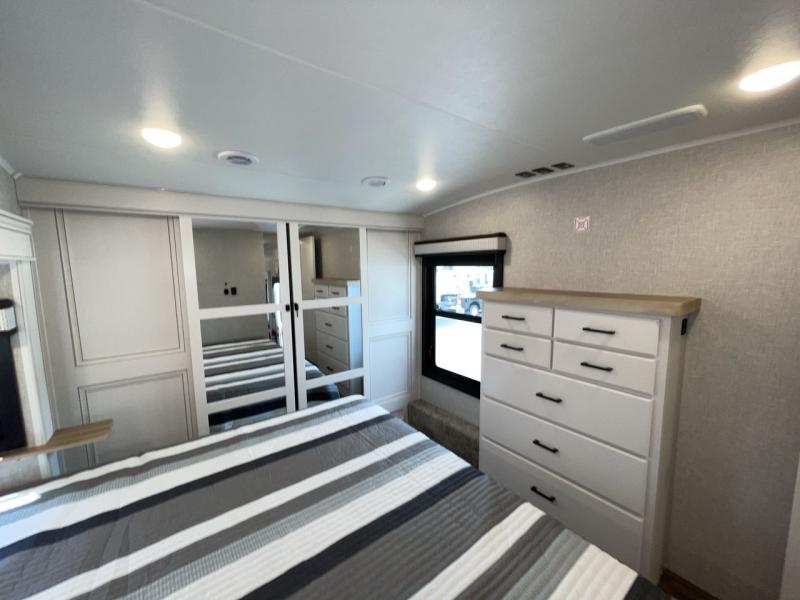 new Fifth Wheel Trailers Jayco Eagle for sale, in Concord, NC Thumbnail 8