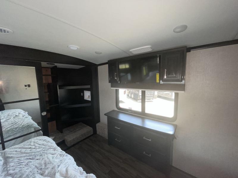 new Fifth Wheel Trailers Jayco Pinnacle for sale, in Concord, NC Thumbnail 14